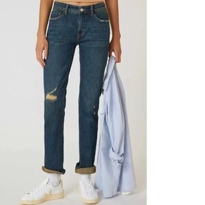 ANTHROPOLOGIE Pilcro The Slim Boyfriend Distressed Jeans